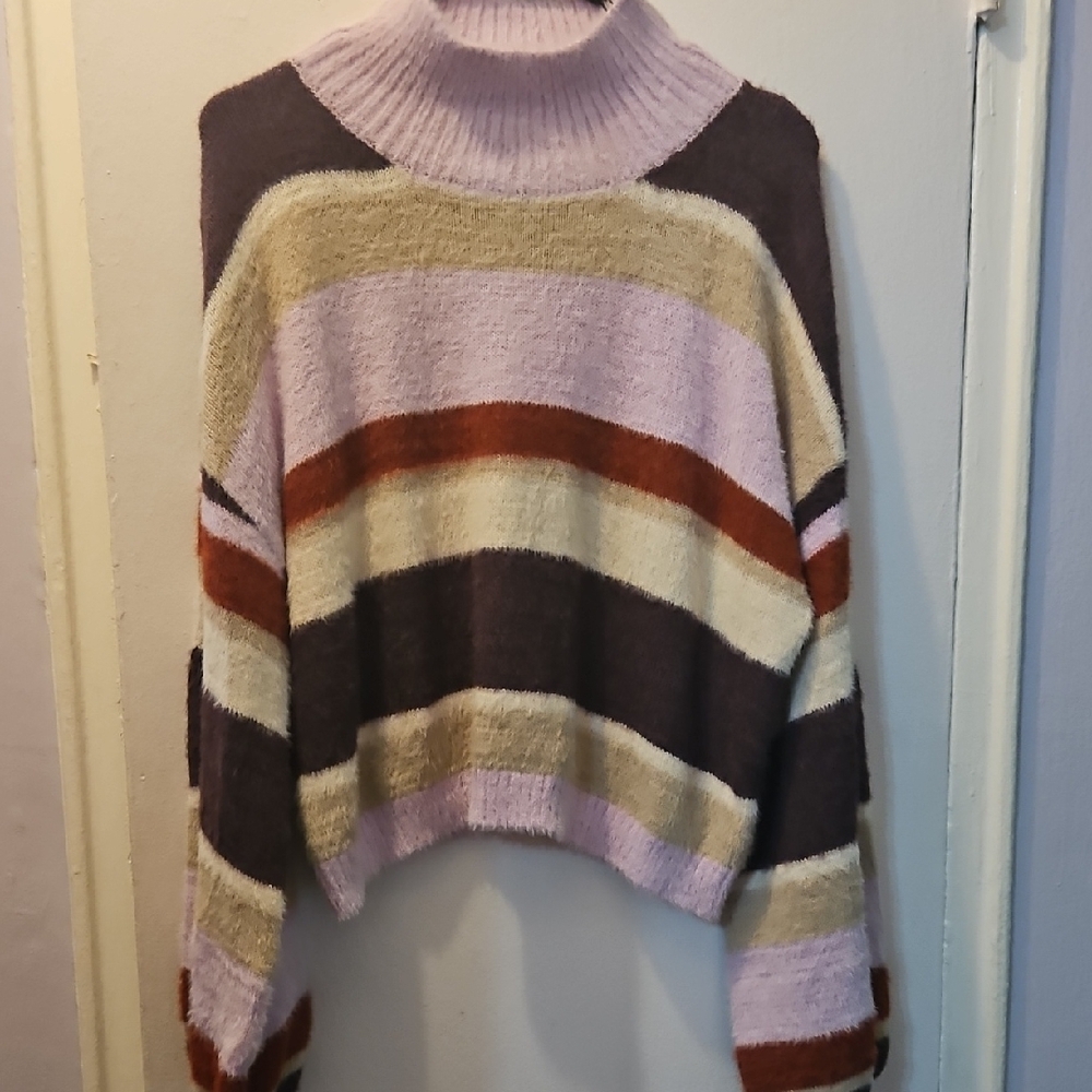 (Q)HYFVE Purple and Cream  Sweater